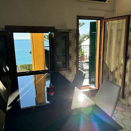 Hotel Lora Bordighera Buitenkant foto