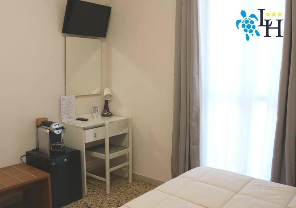 Hotel Lora Bordighera Buitenkant foto