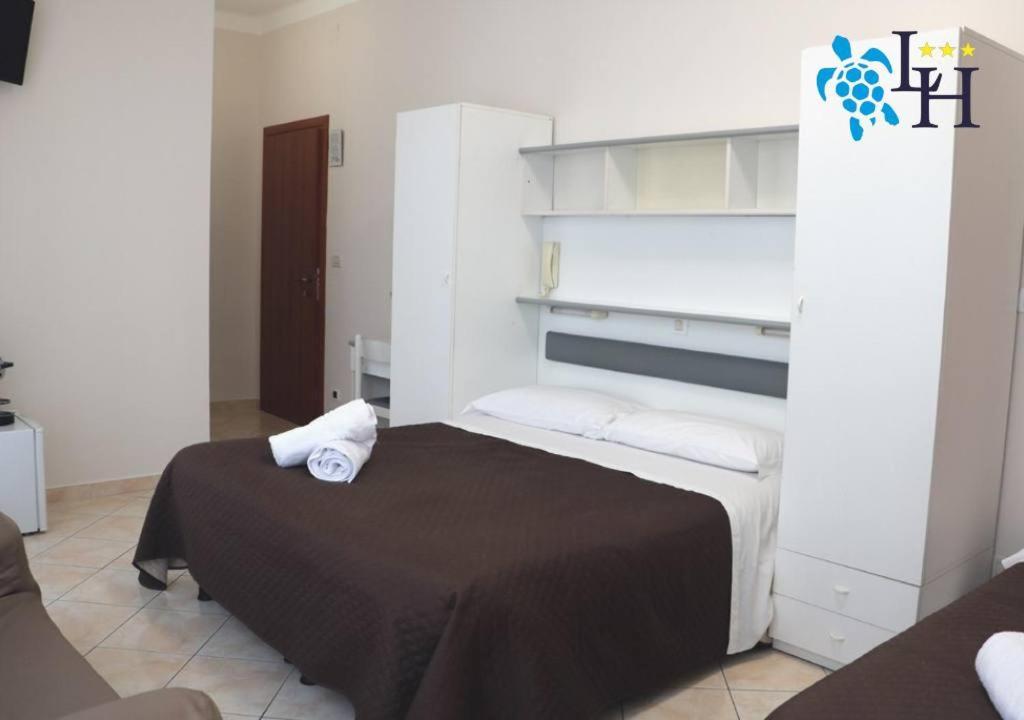 Hotel Lora Bordighera Buitenkant foto
