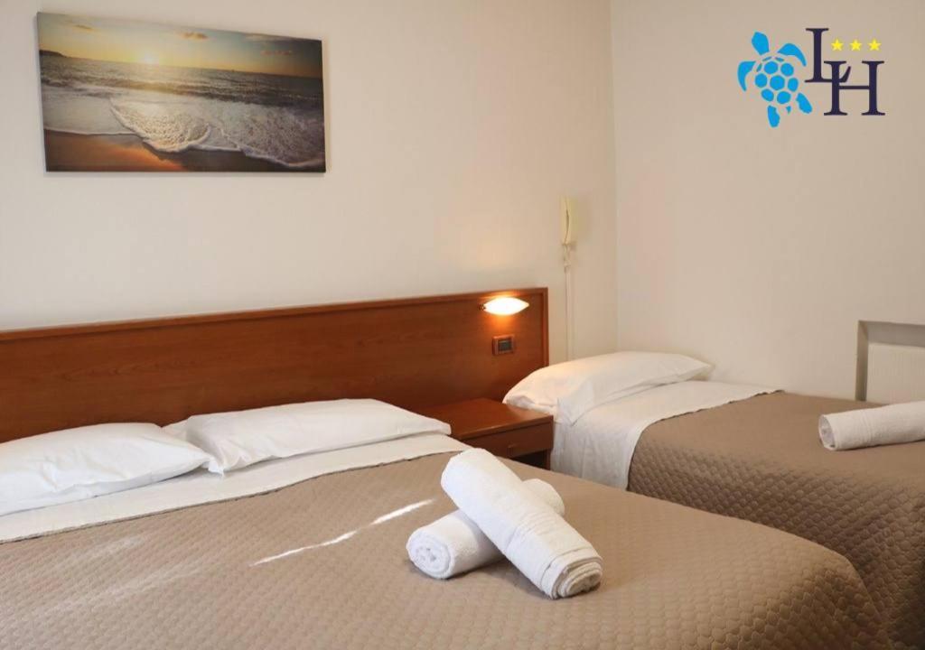 Hotel Lora Bordighera Buitenkant foto