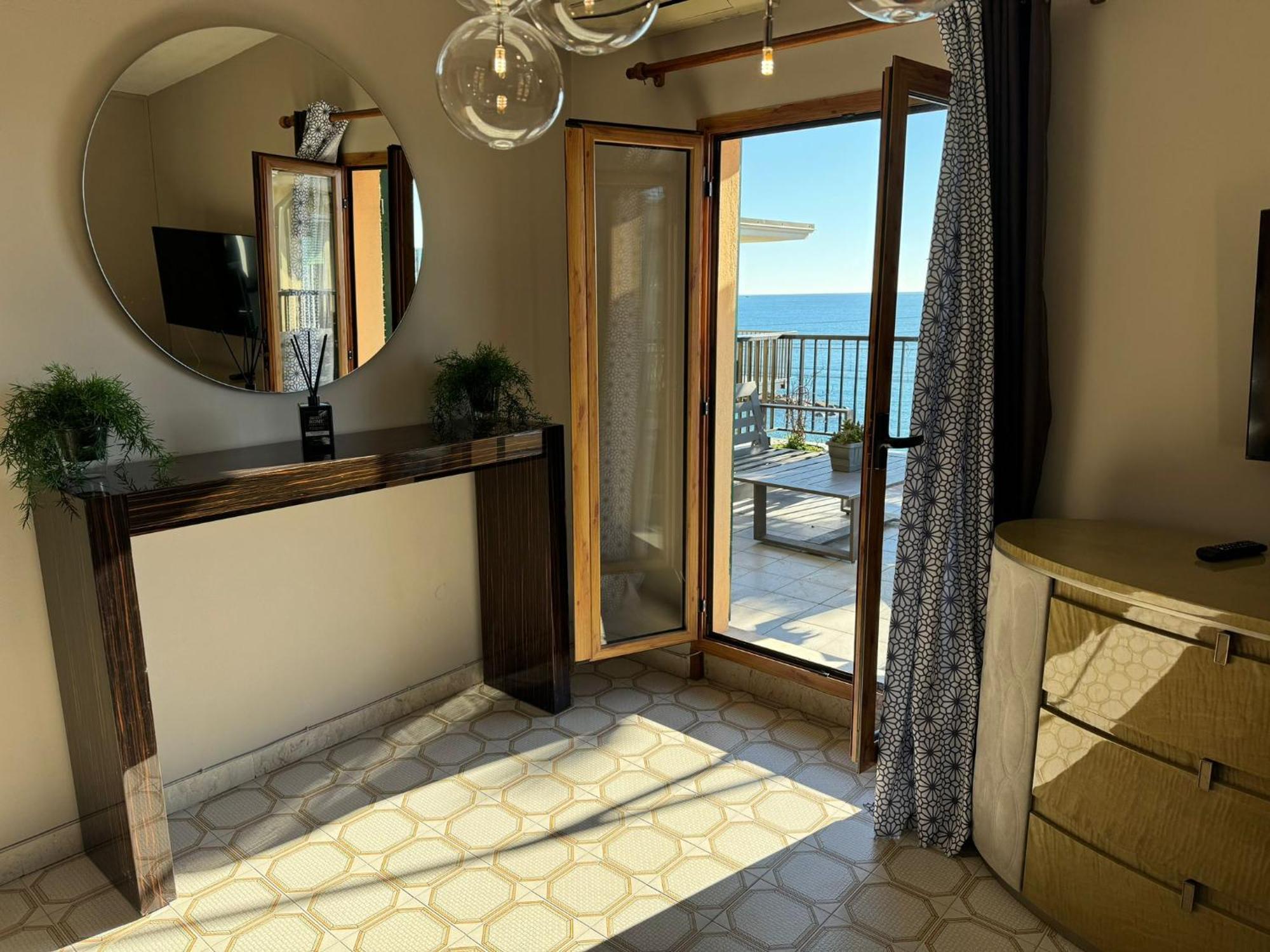 Hotel Lora Bordighera Buitenkant foto