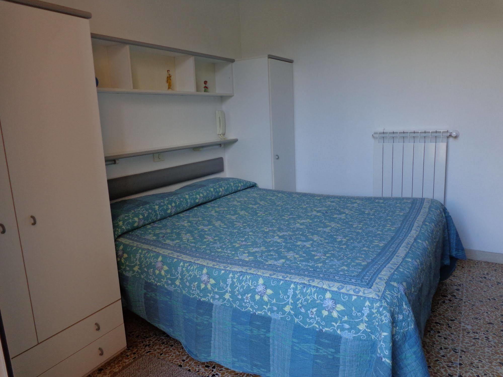 Hotel Lora Bordighera Buitenkant foto