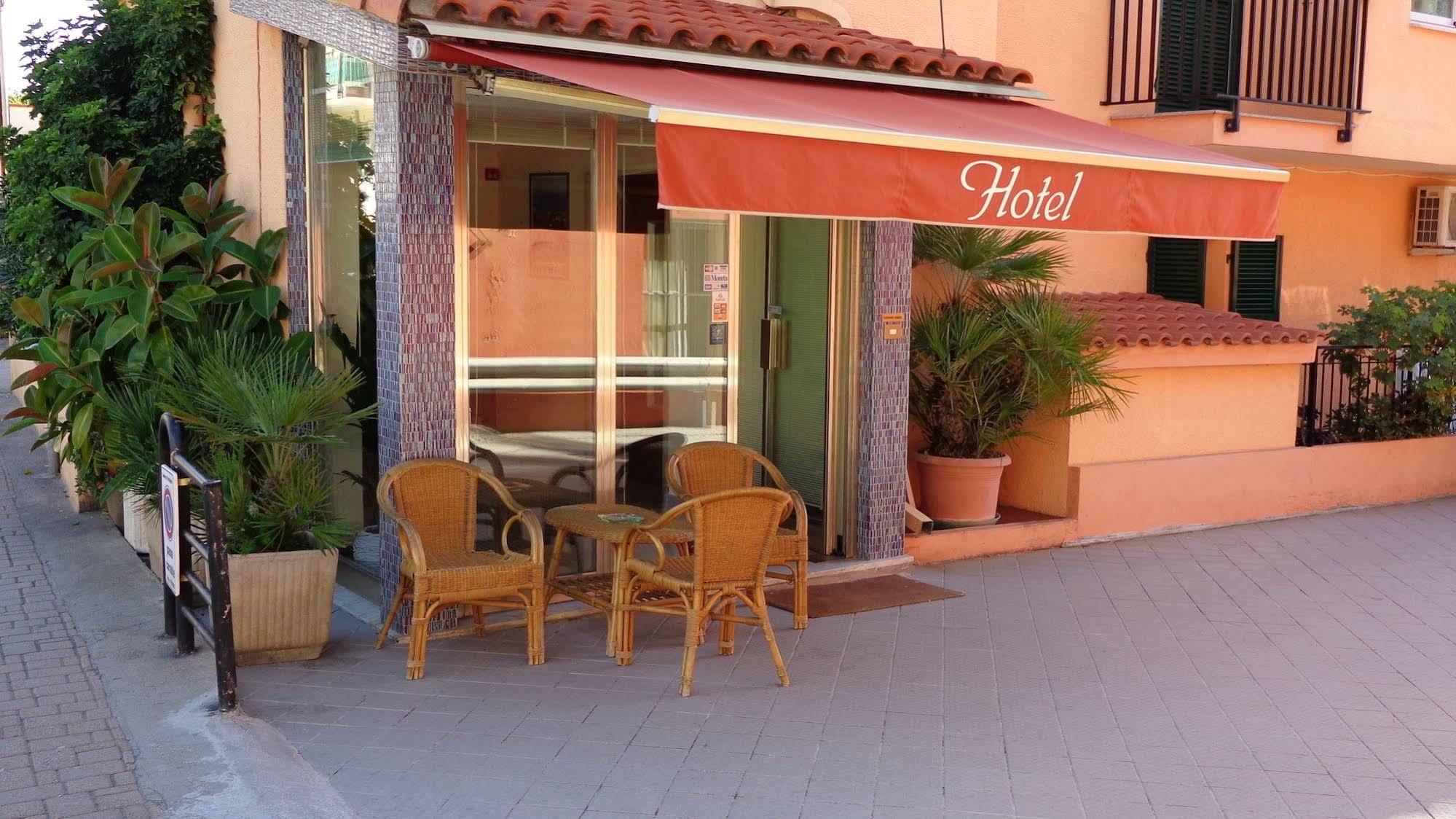 Hotel Lora Bordighera Buitenkant foto