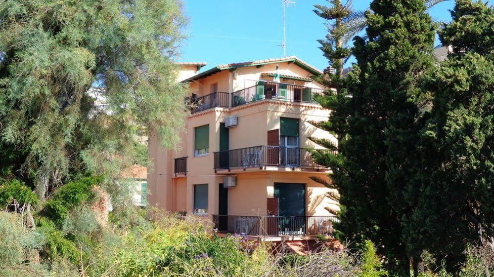 Hotel Lora Bordighera Buitenkant foto